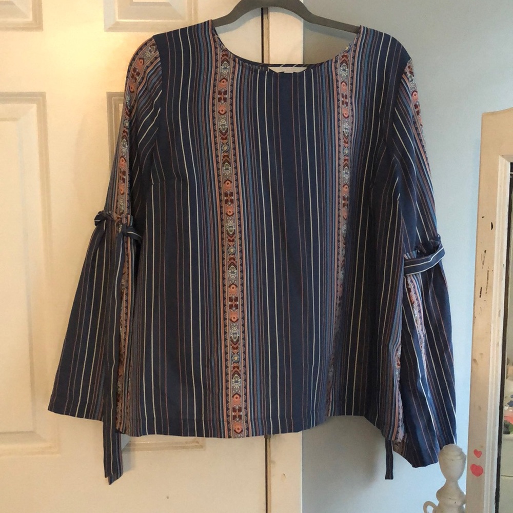 Lauren Conrad long sleeve shirt.